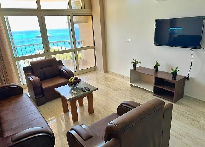 Moon Suites Szálloda 4*