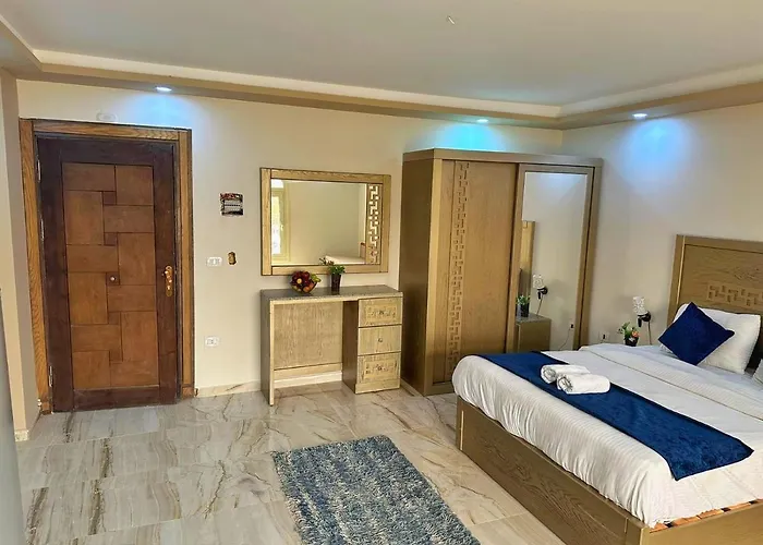 Moon Suites Szálloda